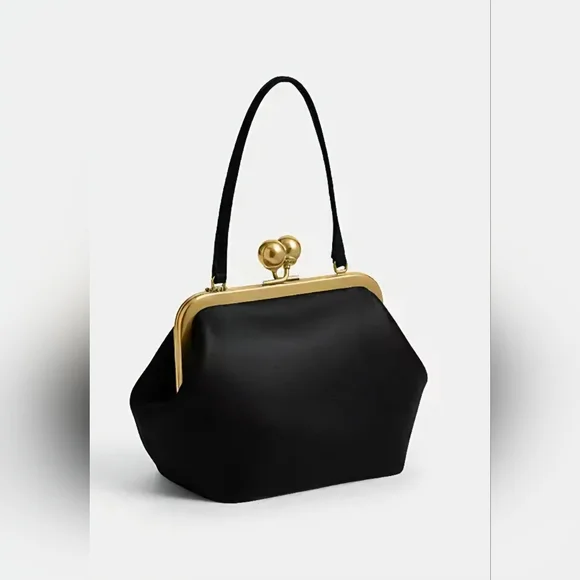 NWT Coach KISSLOCK 16 Black & Brass - Picture 3 of 17